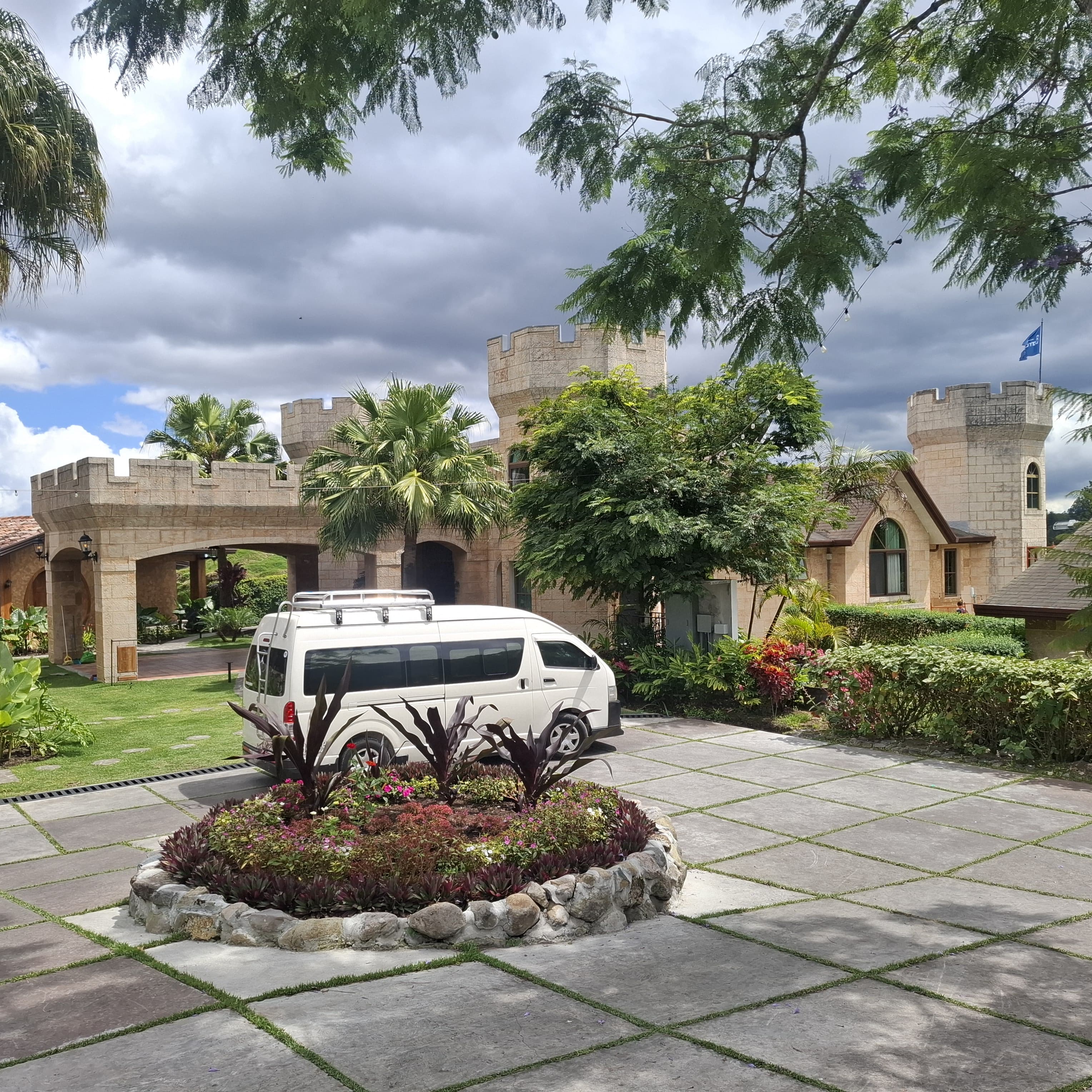 Grupo de viajeros felices en Panamá